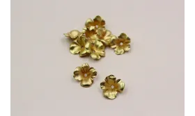 Pieza Flor cavidad 16mm diámetro * 7mm Oro Mate / Cuentas Metálicas de Latón / Zamak