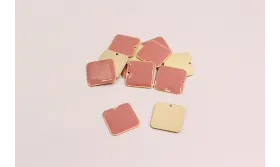 Pieza cuadrada esmaltada 22*22mm Rosa / Cuentas Metálicas de Latón / Zamak