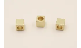 Cuenta Cubo de 3mm Agujero 2mm D.Mate / Cuentas Metálicas de Latón / Zamak