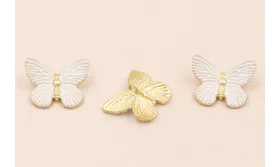 Colgante Mariposa 18*15 Oro Mate y Blanco / Cuentas Metálicas de Latón / Zamak