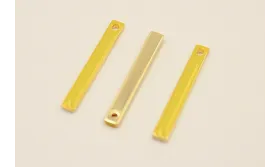 Listón de 25*3mm Dorado con esmalte Amarillo / Cuentas Metálicas de Latón / Zamak