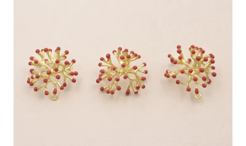 Colgante Coral 25*25*12mm Oro Mate Rosa Coral / Cuentas Metálicas de Latón / Zamak