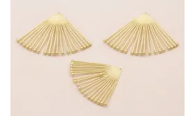 Colgante Pivotes 48*60 Oro Mate / Cuentas Metálicas de Latón / Zamak