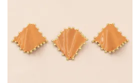 Colgante Rombo eslamtado con ribetes 26*26mm Ocre / Cuentas Metálicas de Latón / Zamak