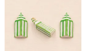 Colgante Caseta Playa 13*7*4mm Verde y Blanco / Cuentas Metálicas de Latón / Zamak