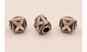 LETRA X  10*8mm / Cuentas Metálicas de Latón / Zamak
