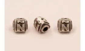 LETRA Ñ 10*8mm / Cuentas Metálicas de Latón / Zamak