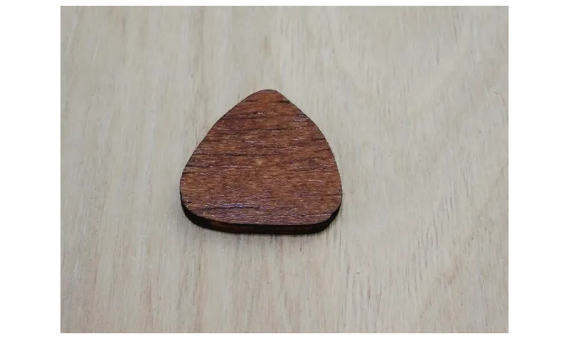 Metacrilato: Cuña triangular Madera 21*21mm /Cuentas de  Plástico / Resina