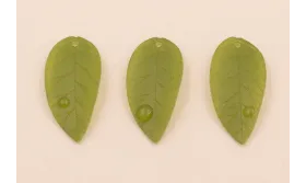 Hoja Acrílica 32*15mm verde con gota agua /Cuentas de  Plástico / Resina 