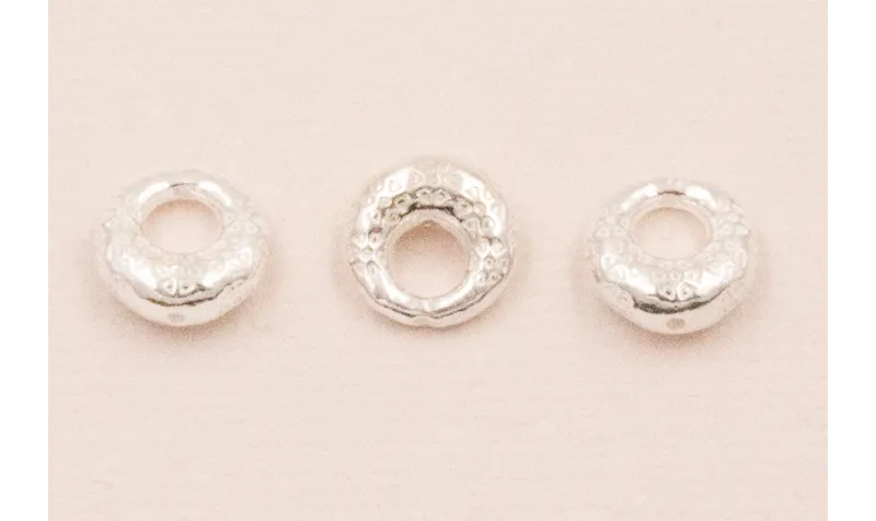Colgante plata 925 Donut labrado 9mm diametro / Cuentas Metálicas de Plata 925