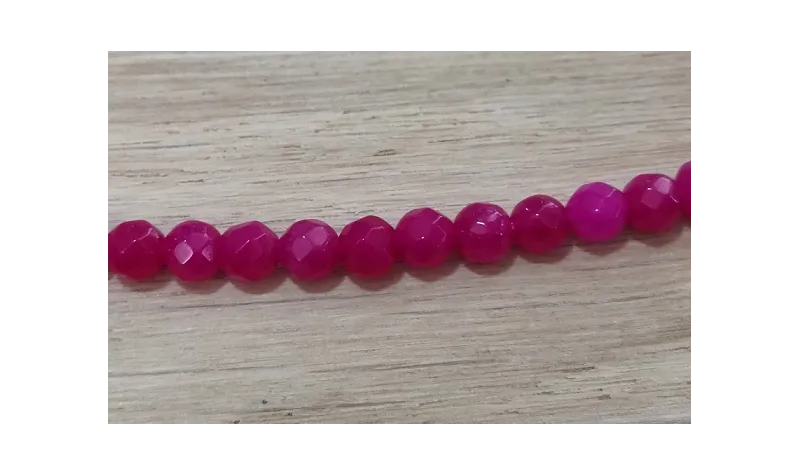 Facetada JADE 4mm Fuxia