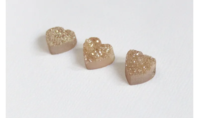 Drusa Corazón 10*10 Beige / Semipreciosas de 