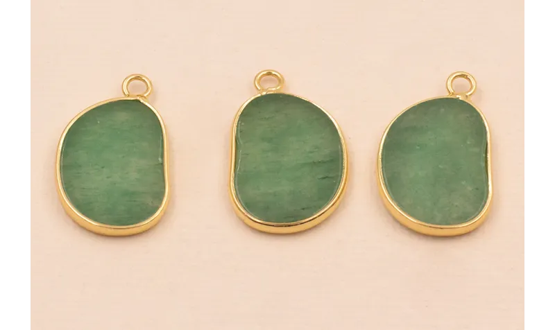 Colgante piedra Plana Jade 25*15mm / Semipreciosas de 