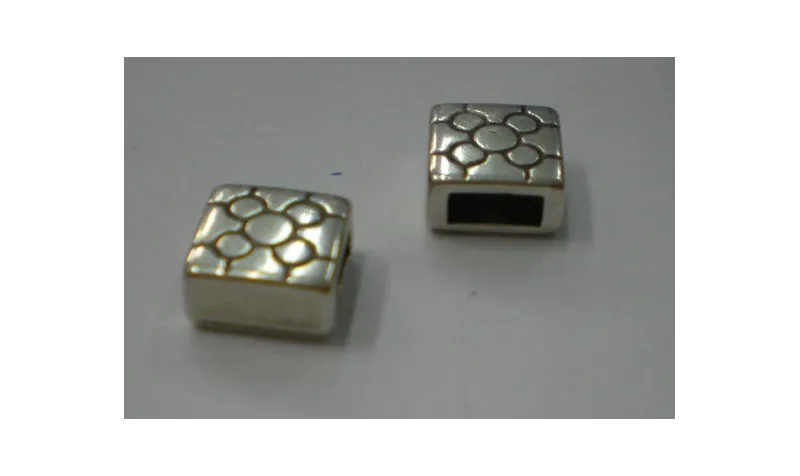 Pasante de 6mm Baldosa Bilbao / Cuentas Metálicas de Latón / Zamak