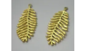 Hoja Dorada 35mm / Cuentas Metálicas de Latón / Zamak