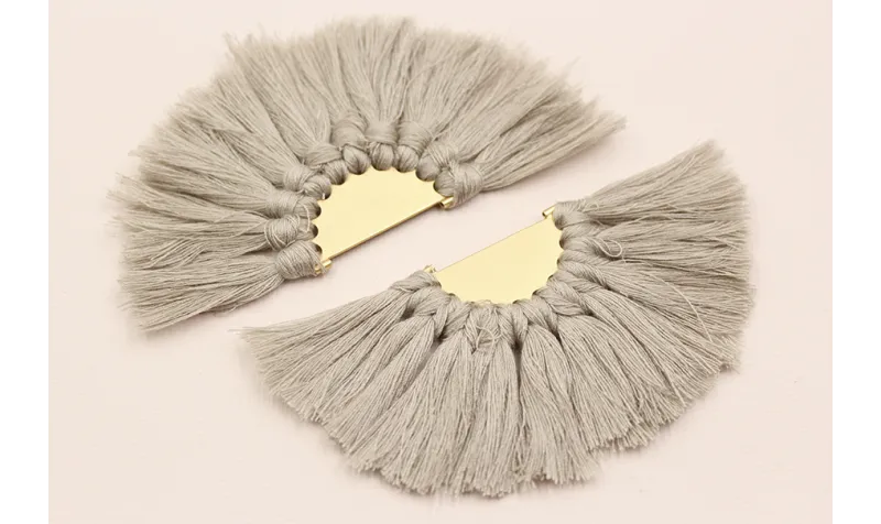 Semidisco de pompones 100*50mm  Dorado Gris /Cuentas de  Tela