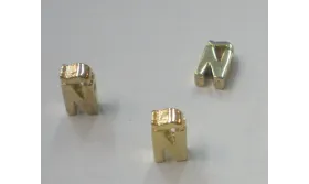 Letra Ñ 7*6*2 Oro / Cuentas Metálicas de Latón / Zamak