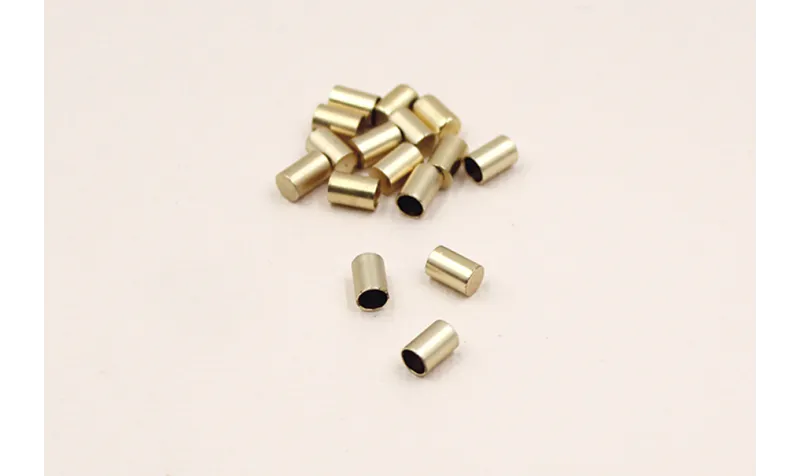 Cilindro terminal para 2mm interior ORO / Cuentas Metálicas de Latón / Zamak