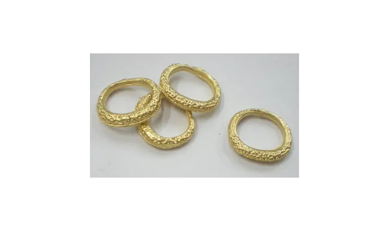Aro 11*11mm trabajado Oro Mate / Cuentas Metálicas de Latón / Zamak