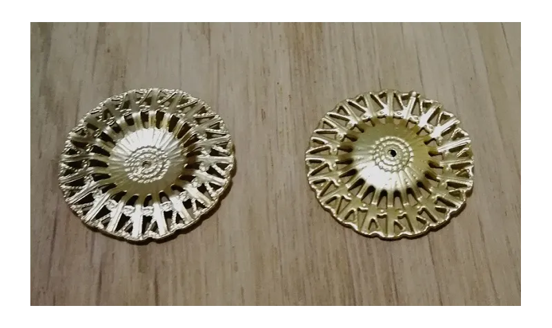 Disco labrado 22mm Oro Mate / Cuentas Metálicas de Latón / Zamak