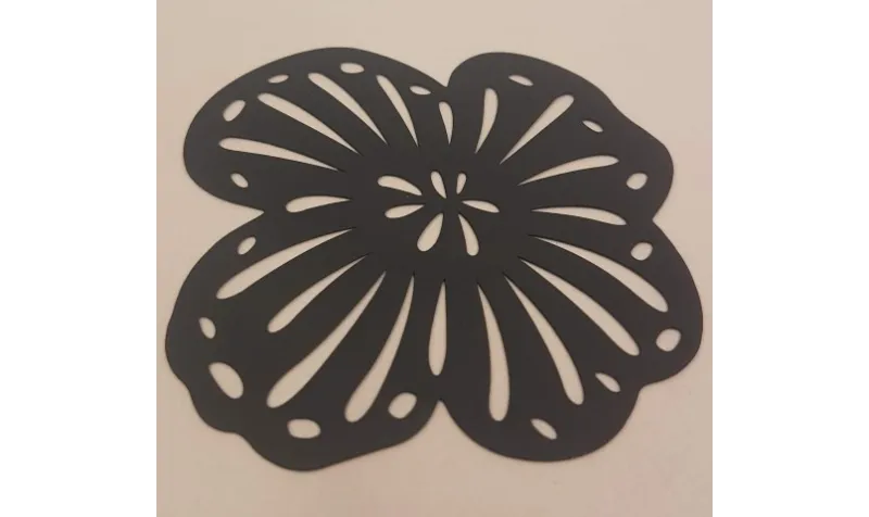 Rosetón lámina Latón 63*60 NEGRA / Cuentas Metálicas de Latón / Zamak