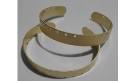 Pulsera 10mm ancho Oro Mate agujero / Bases de Pulseras de Latón / Zamak