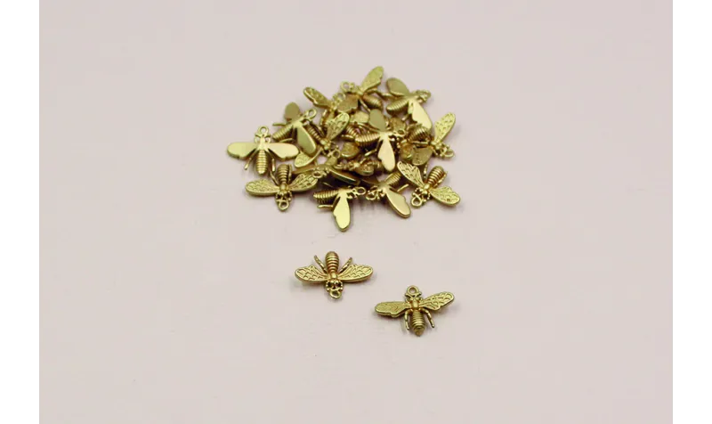 Cogante Abeja 14*10mm Oro Mate / Cuentas Metálicas de Latón / Zamak