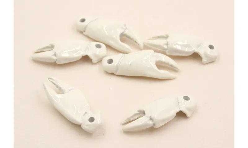 Pieza Pata Cangrejo 37*14mm Beige / Cuentas Metálicas de Latón / Zamak