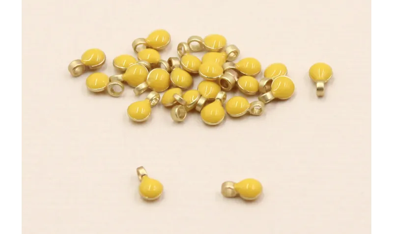 Disco de 3mm con esmalte Amarillo  con arandela / Cuentas Metálicas de Latón / Zamak
