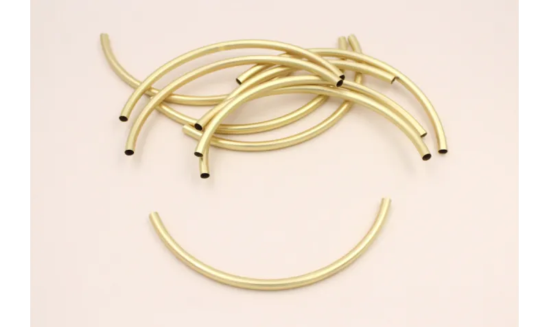 Tubo Hueco curvado 115*5mm Dorado Mate