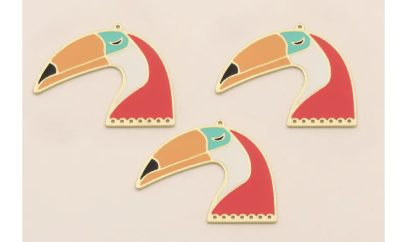 Colgante Tucan 30*40mm Blanco y Coral / Cuentas Metálicas de Latón / Zamak