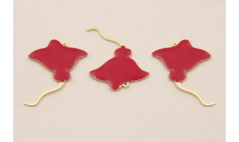 Cuenta Manta Raya 25*20mm Frambuesa y Oro Mate / Cuentas Metálicas de Latón / Zamak