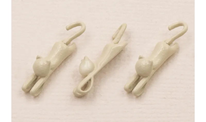 Coltante Gato 20*4mm Esmalte Beige