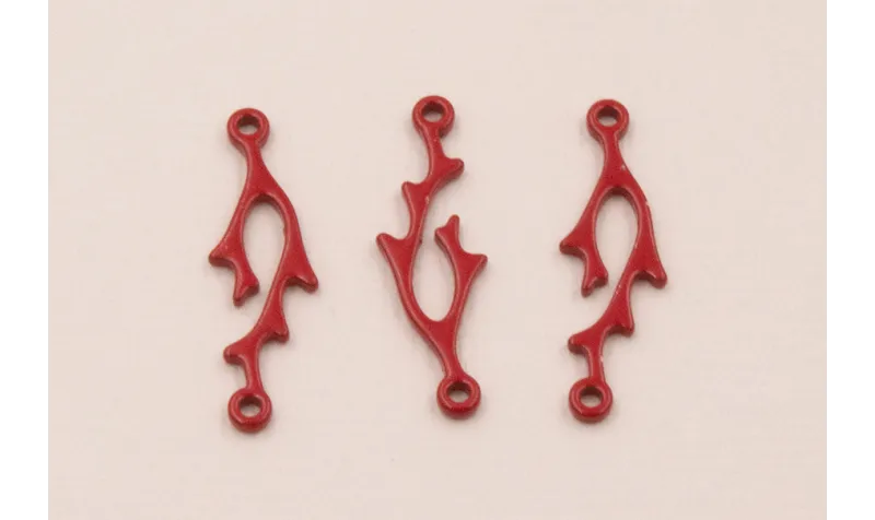 Colgante Coral 2 anillas Rojo 27*7mm / Cuentas Metálicas de Latón / Zamak