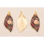 Colgante Hoja 56*26mm Oro Mate Flor Rosa y granate / Cuentas Metálicas de Latón / Zamak