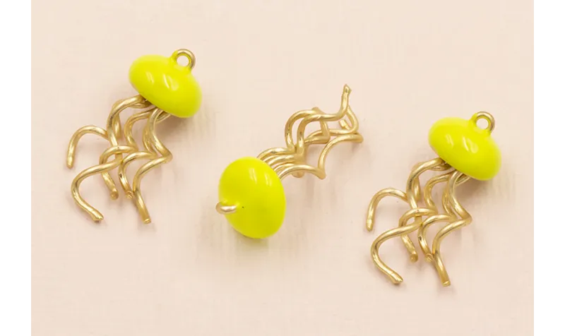 Medusa 10*4mm y 20mm Esmalte Lima / Cuentas Metálicas de Latón / Zamak