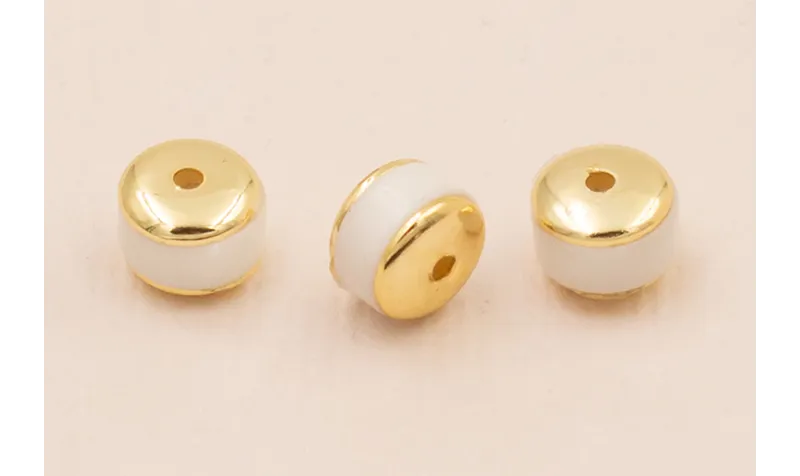 Disco Jade Blanco con Tapas doradas 6*4mm / Cuentas Metálicas de Latón / Zamak