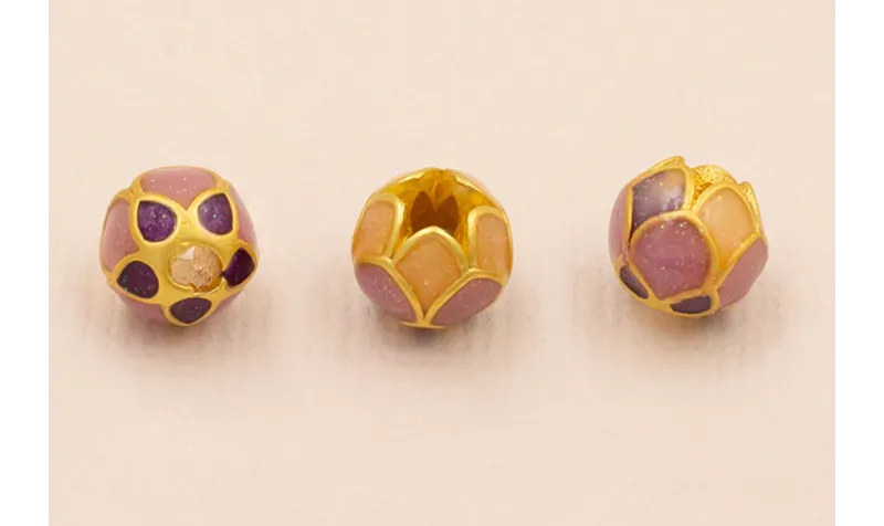 Capullo de Flor esmaltada 7mm Beige, Morado, Grana / Cuentas Metálicas de Latón / Zamak