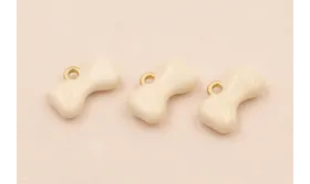 Colgante Hueso 10*6mm Crema / Cuentas Metálicas de Latón / Zamak