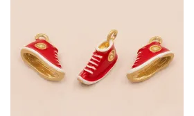 Colgante Playera 14*9mm Oro Mate y Rojo / Cuentas Metálicas de Latón / Zamak