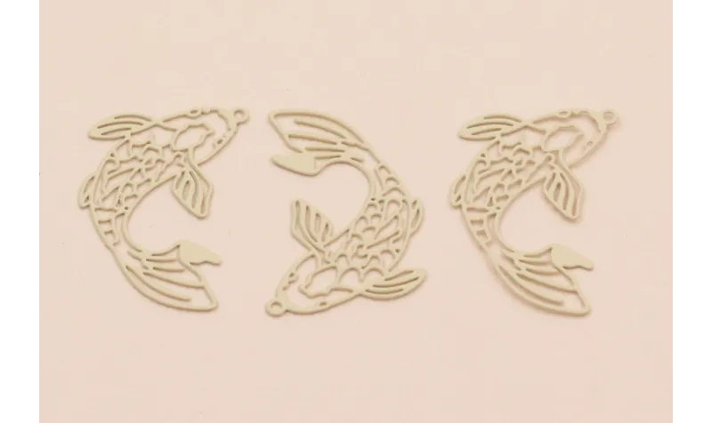 Colgante Pez 30*22mm Beige / Cuentas Metálicas de Latón / Zamak