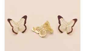 Colgante Mariposa bicolor 18*16mm Blanca y morado / Cuentas Metálicas de Latón / Zamak