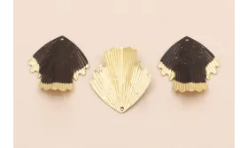 Colgante Hoja 30*25mm Oro Mate Negro Mate / Cuentas Metálicas de Latón / Zamak