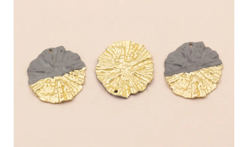 Colgante Disco labrado 30mm Oro Mate Gris Mate / Cuentas Metálicas de Latón / Zamak