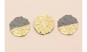 Colgante Disco labrado 30mm Oro Mate Gris Mate / Cuentas Metálicas de Latón / Zamak