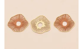 Colgante Forma Radiante 15mm Oro Mate y Rosa / Cuentas Metálicas de Latón / Zamak