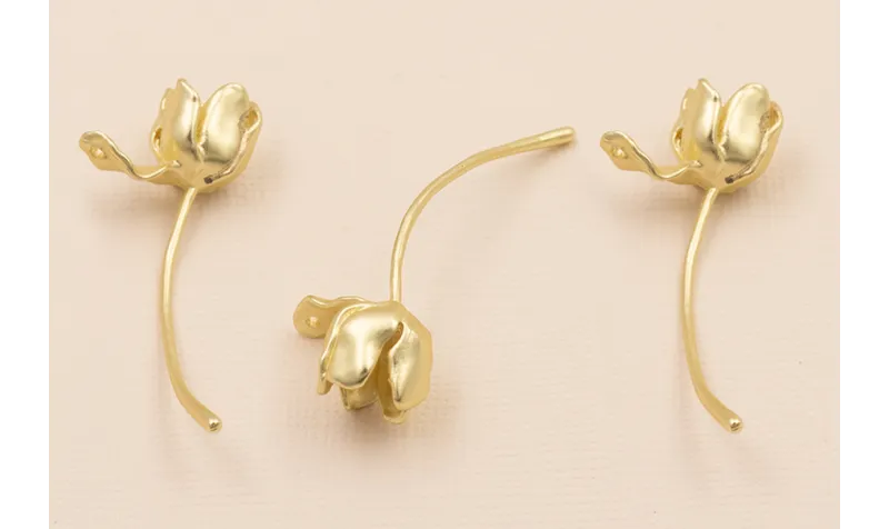 Colgante Flor 50*15mm Oro Mate / Cuentas Metálicas de Latón / Zamak