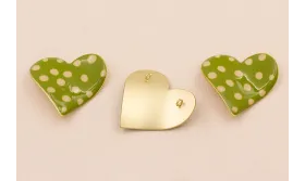 Colgante Corazón 35*30 Verde Lunares Rosas O.Mate / Cuentas Metálicas de Latón / Zamak