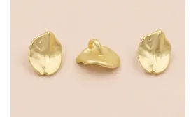 Colgante Hoja Arqueada 8*6mm Oro Mate / Cuentas Metálicas de Latón / Zamak