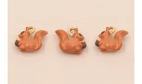 Colgante Ardilla 9*9mm Oro Mate y Marrón / Cuentas Metálicas de Latón / Zamak
